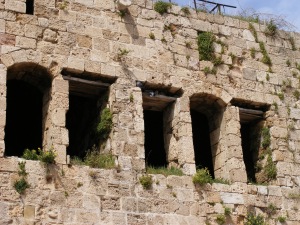 Close-up of wall of Khan el Omdan, Akká