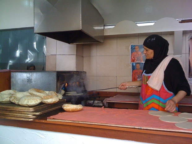 Arab flat bread maker - Nazareth